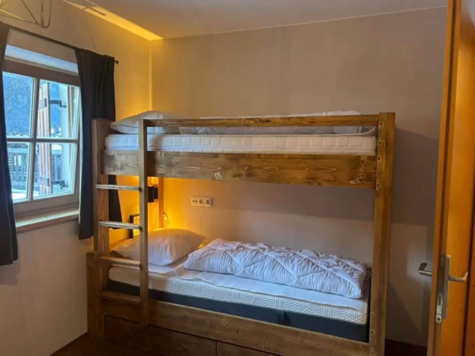 House | 3 bedrooms, bed sheets