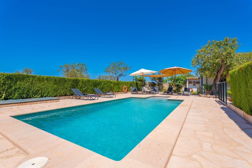 Holiday Home Swimming Pool