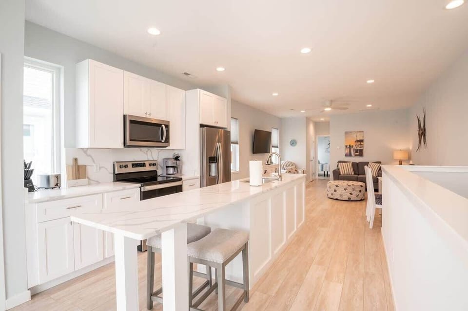 Kitchen with Quartz Countertops
