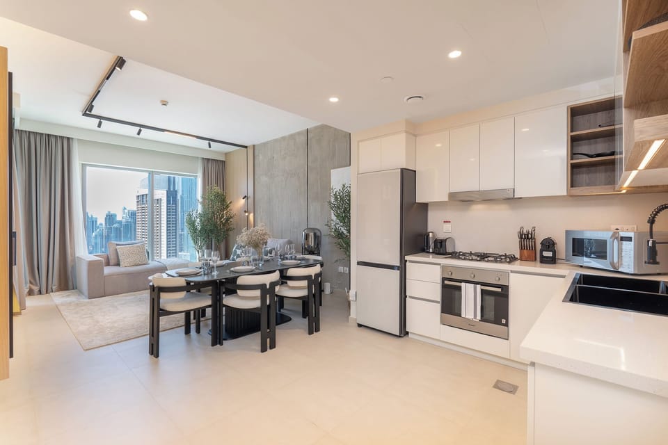 Standard Apartment, Balcony, City View | Living area