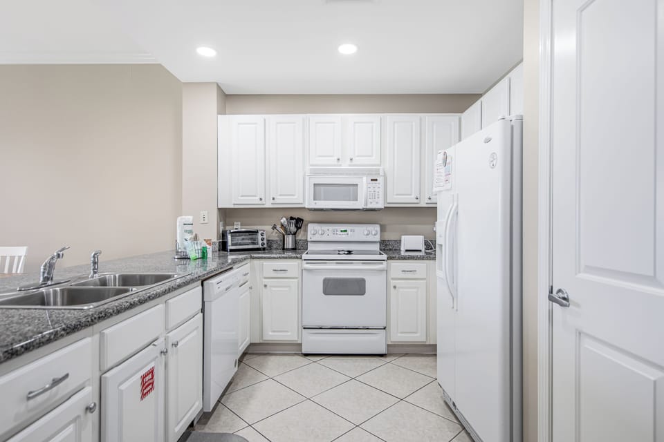Full Kitchen
