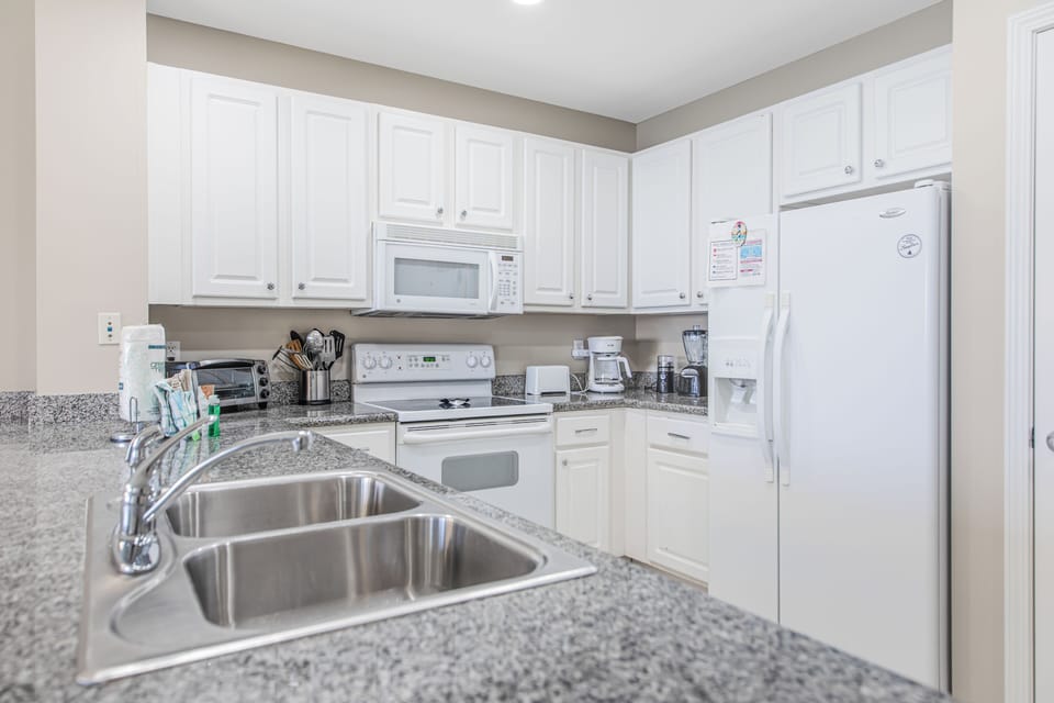 Full Kitchen