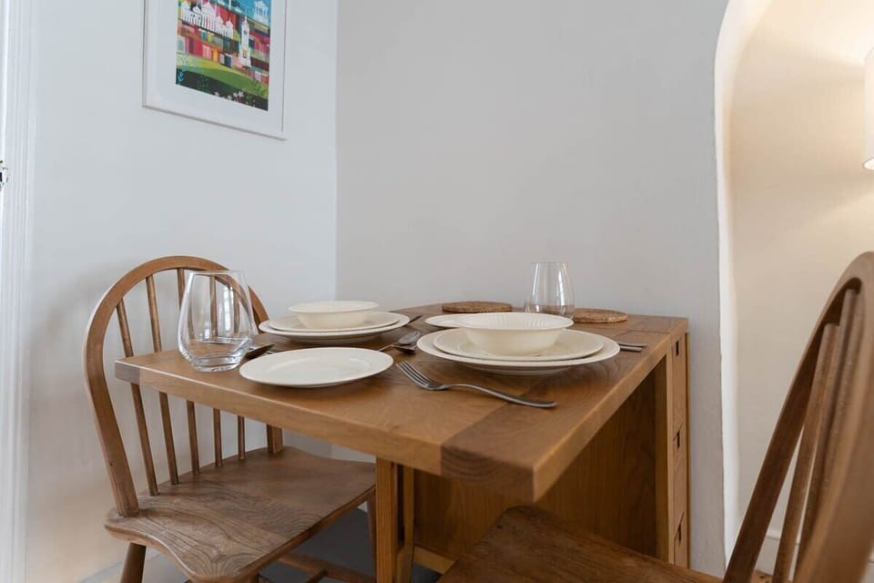The Navy at Frederick Gardens, Brighton and Hove - Host & Stay