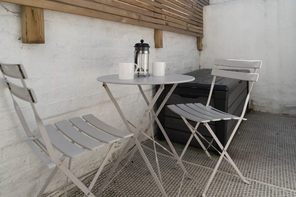 The Navy at Frederick Gardens, Brighton and Hove - Host & Stay