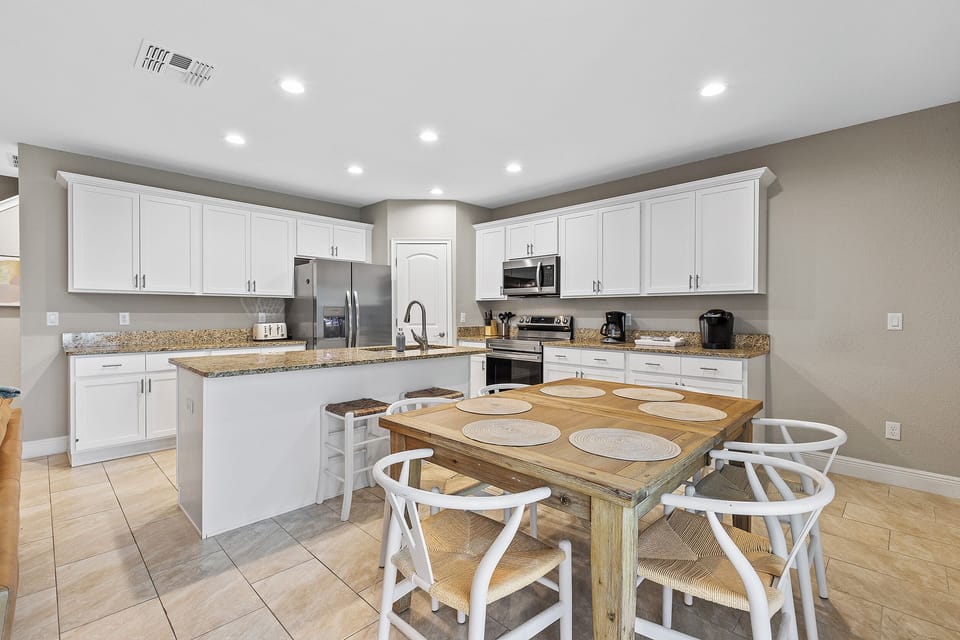 Dining Room/Kitchen