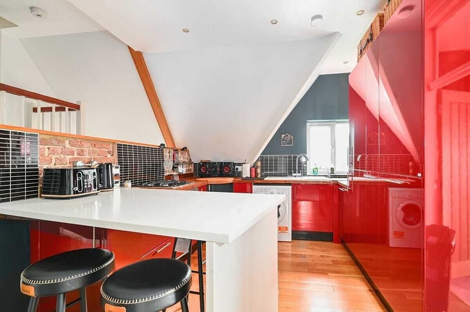 The Cliff Greenhouse, Brighton and Hove - Host & Stay