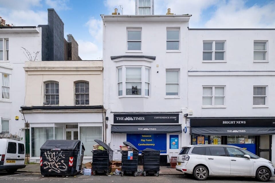 Good Vibes at Buckingham, Brighton and Hove - Host & Stay