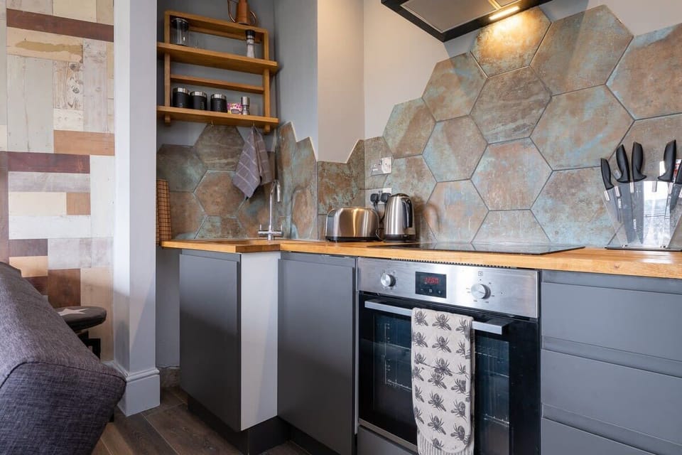 Wakefield Apartment, Brighton and Hove - Host & Stay