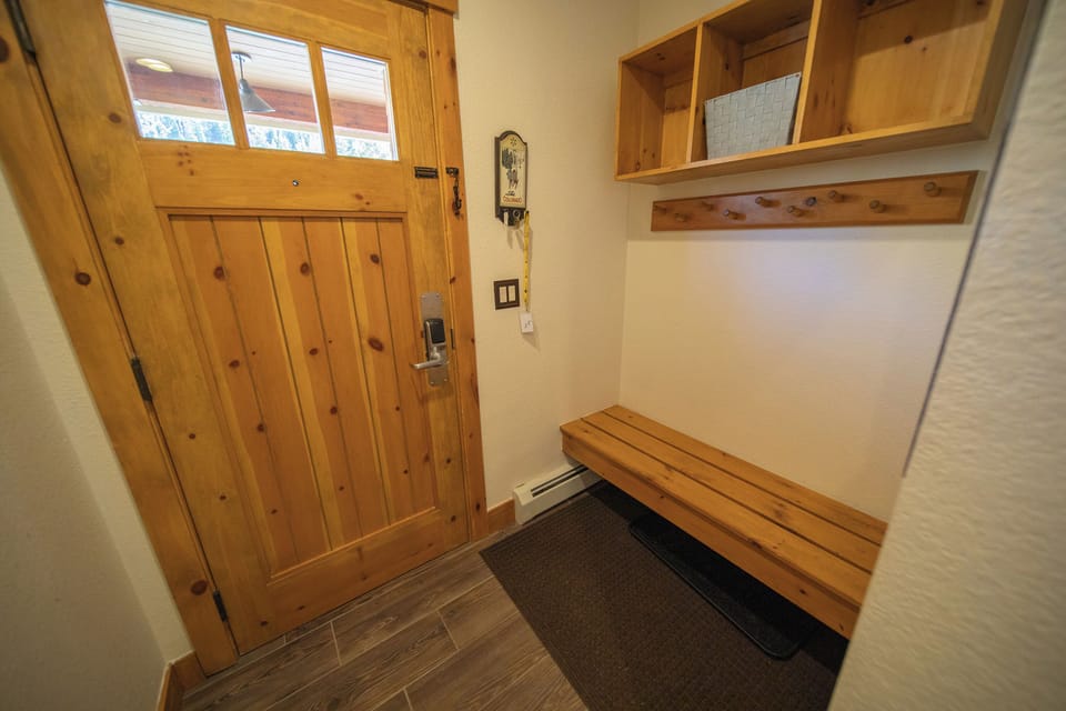 Entry with plenty of storage