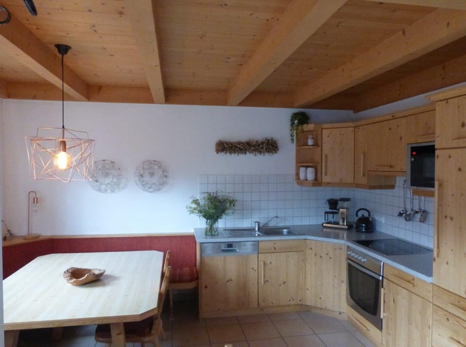 Chalet | Private kitchen | Highchair
