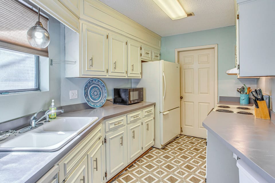 Kitchen | Cooking Basics | Keurig Coffee Maker | Dishwasher