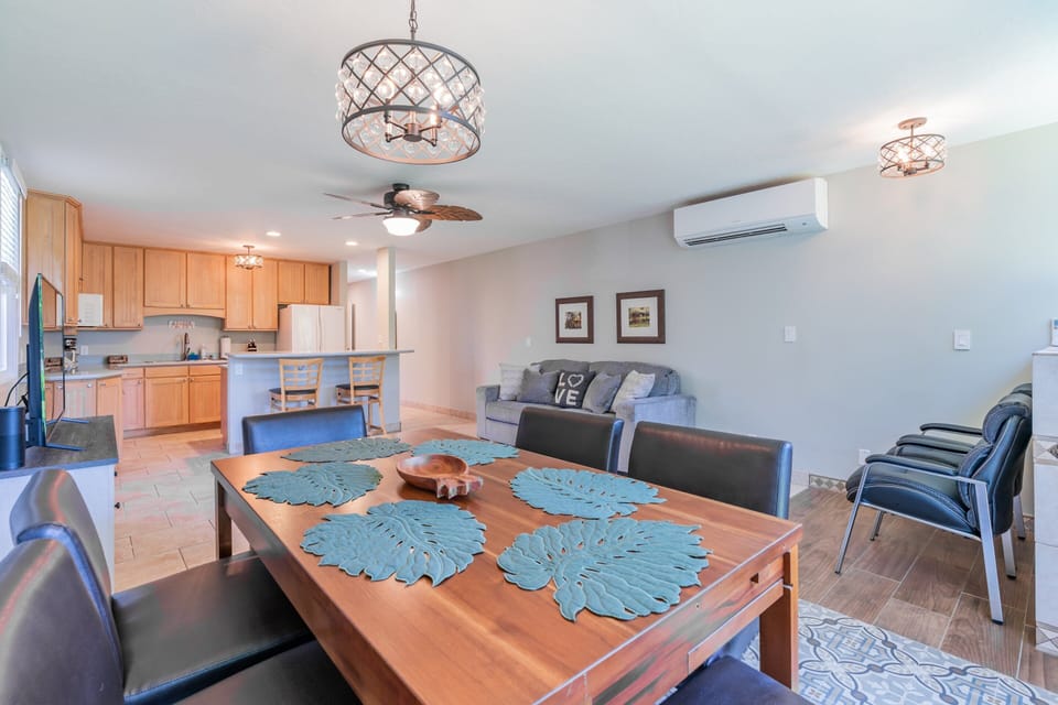 Living/ Dining/Kitchen