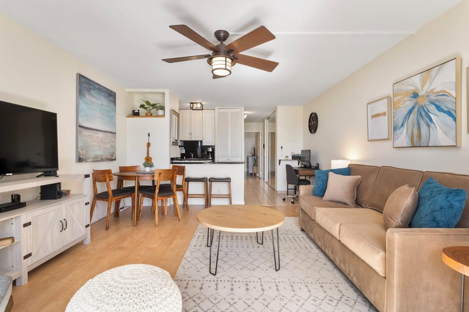 Living Room has Window AC, open up to lanai, where you have ocean view.  Queen sofa sleeper, smart TV and free wifi