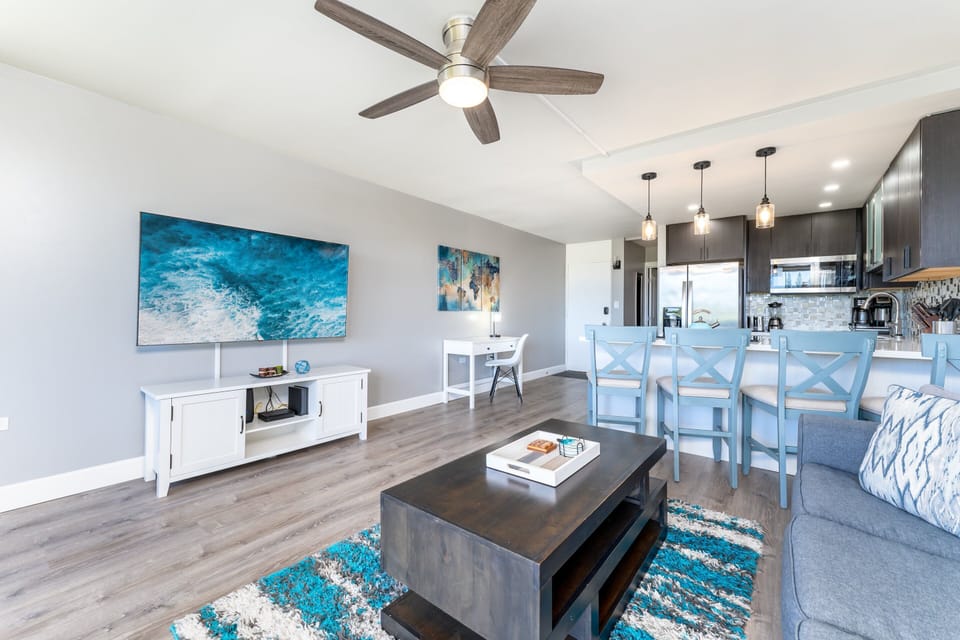 Newly renovated Kitchen, Luxury Vinyl Plank flooring, Cable/Smart TV, Queen sofa sleeper, Desk, quiet cold Split AC and floor to ceiling sliding glass door to Lanai