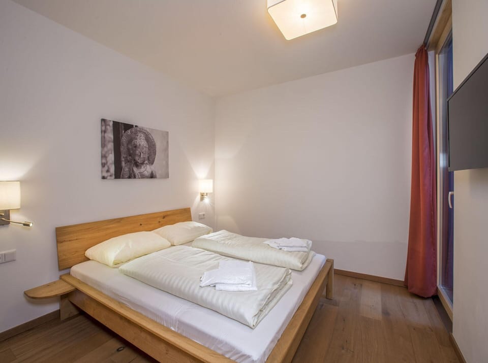 Apartment | 3 bedrooms, bed sheets