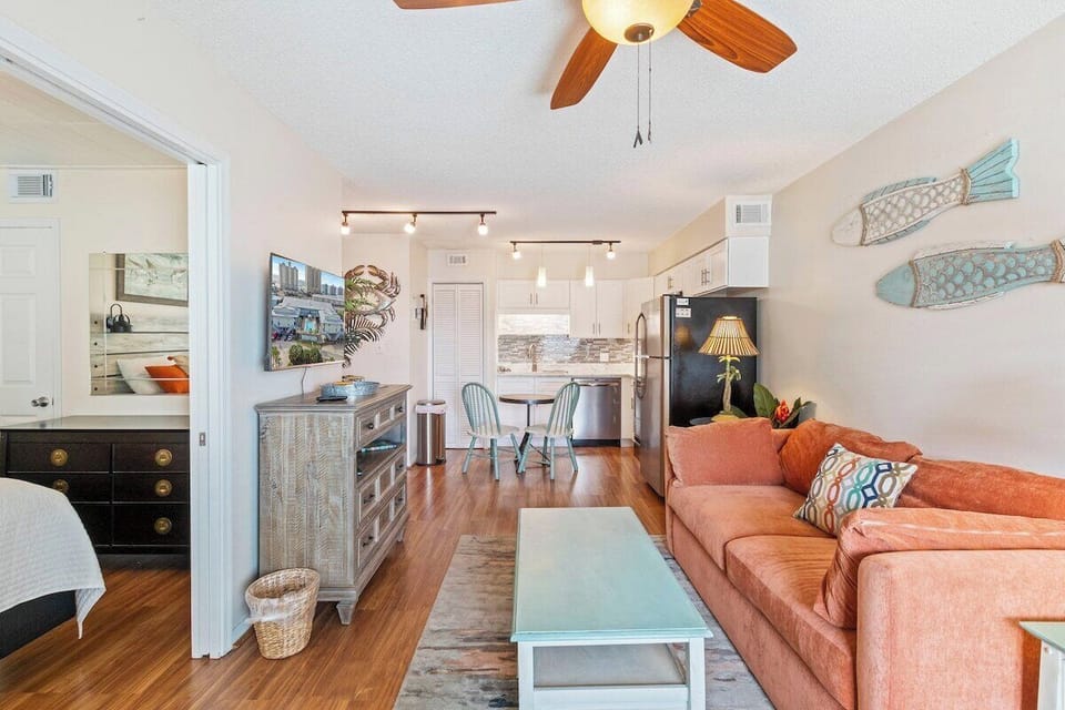 11-920 W Lagoon Ave B103 11