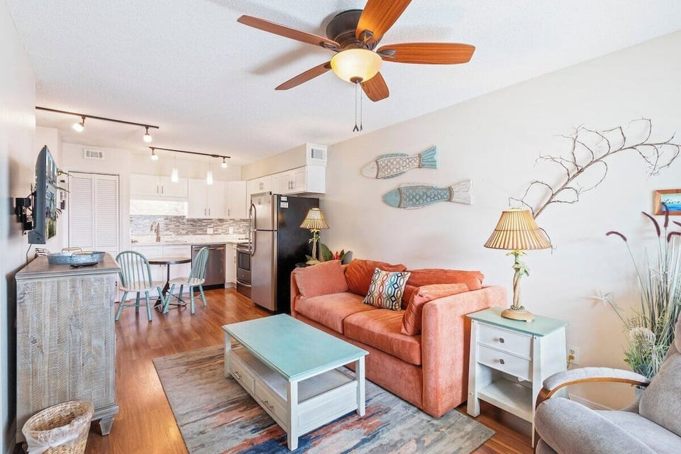 12-920 W Lagoon Ave B103 12