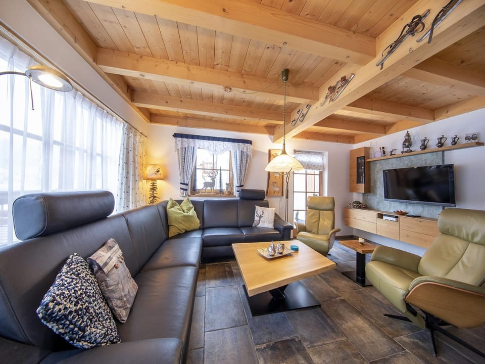 Chalet | Living area