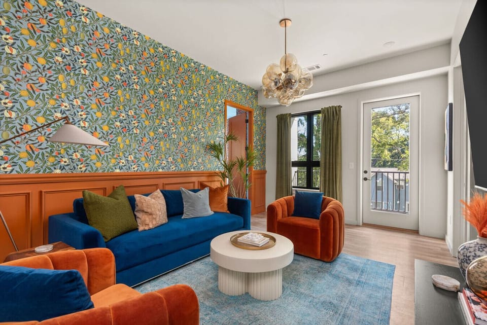 A cozy and trendy space with vintage flair in the best neighborhood of Nashville to visit and live: Edgehill