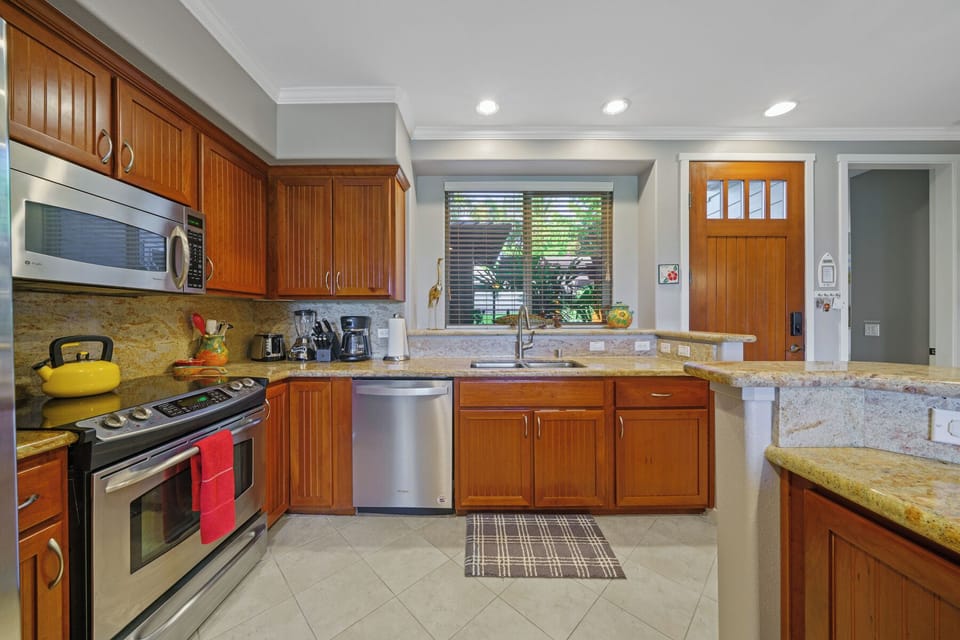 Condo, 2 Bedrooms, Golf View | Private kitchen