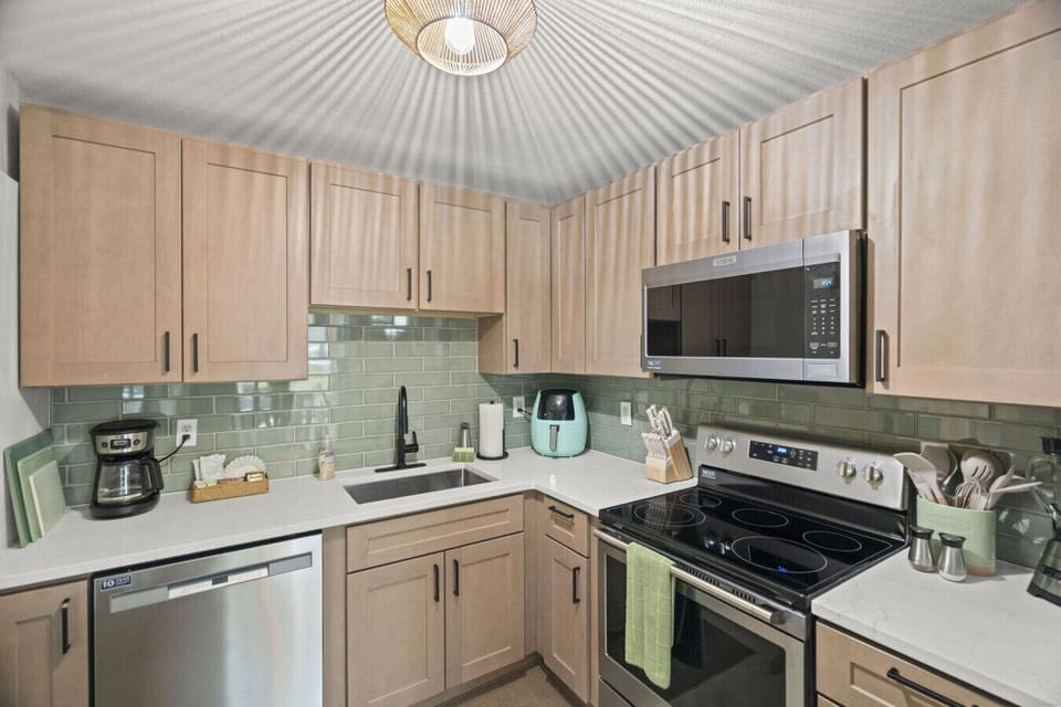 Fully Equipped Kitchen: Everything You Need to Cook & Dine