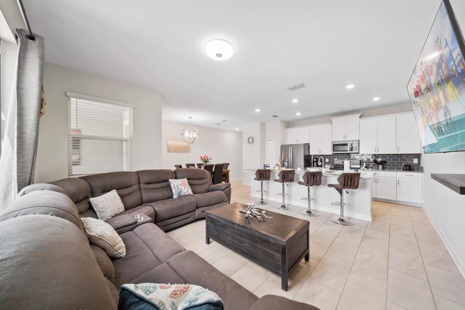 House (4 Bedrooms) | Property amenity