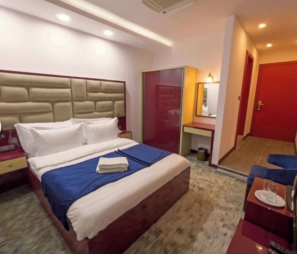 Comfort Double or Twin Room, Balcony, Courtyard View | Free WiFi