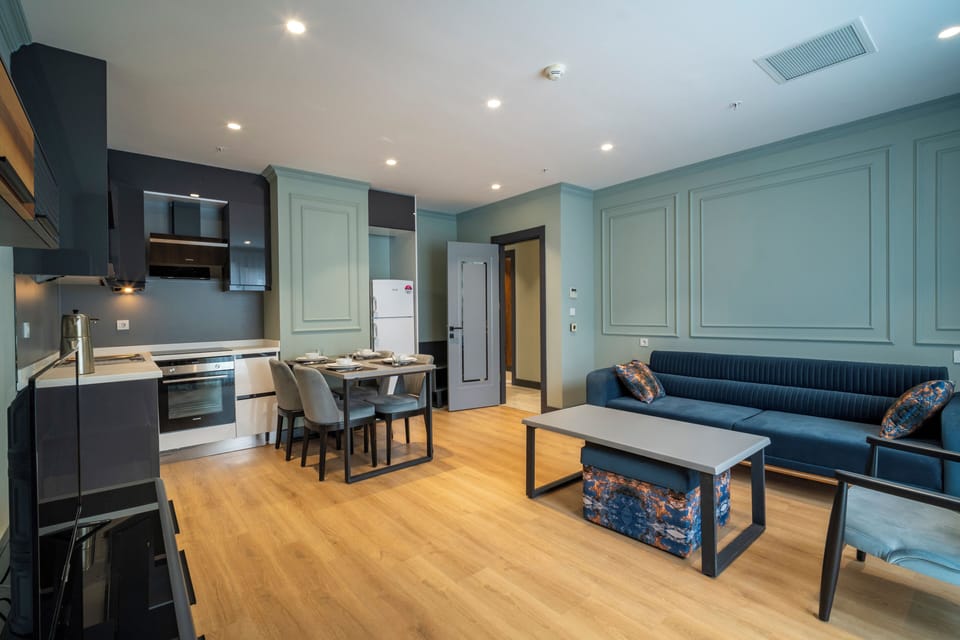 2+1 Luxury Apartment -French Balcony | Living area | TV