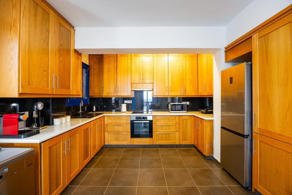 Equipped kitchen