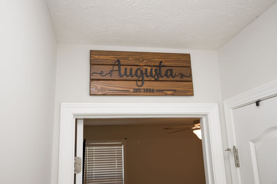 Augusta Room