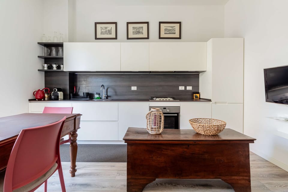 House | 2 bedrooms, desk, Internet