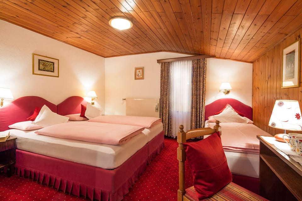 Standard Triple Room | In-room safe, blackout drapes, free WiFi, bed sheets