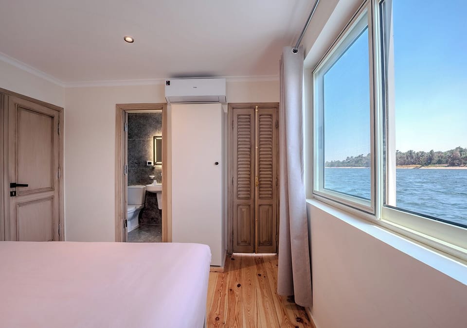 Double or Twin Room, River View