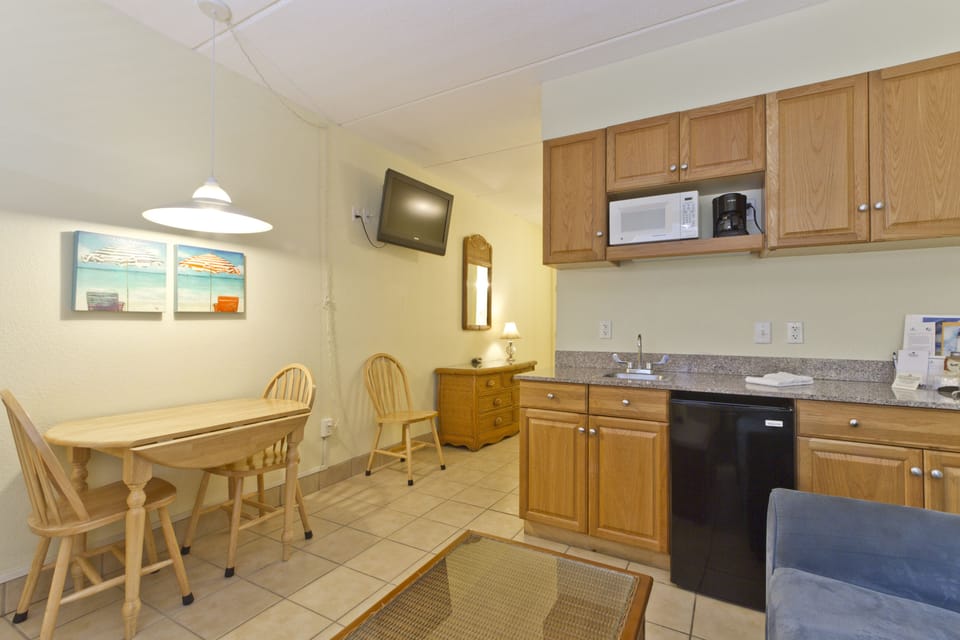 Suite | Living room | Flat-screen TV