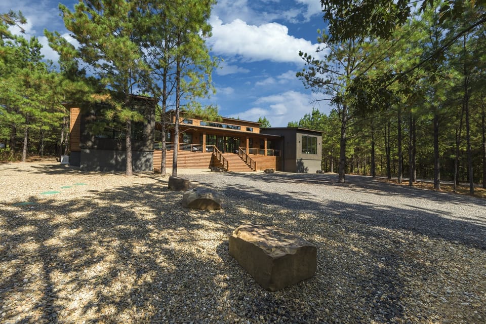 Bring your boats and ATVs! Large driveway to accommodate all you needs.