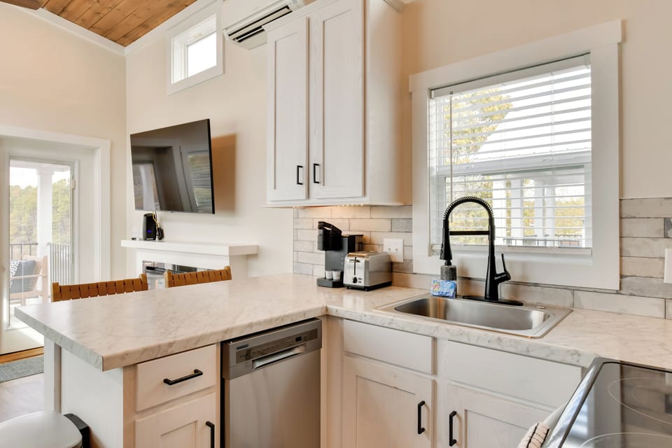 House (1 Bedroom) | Interior
