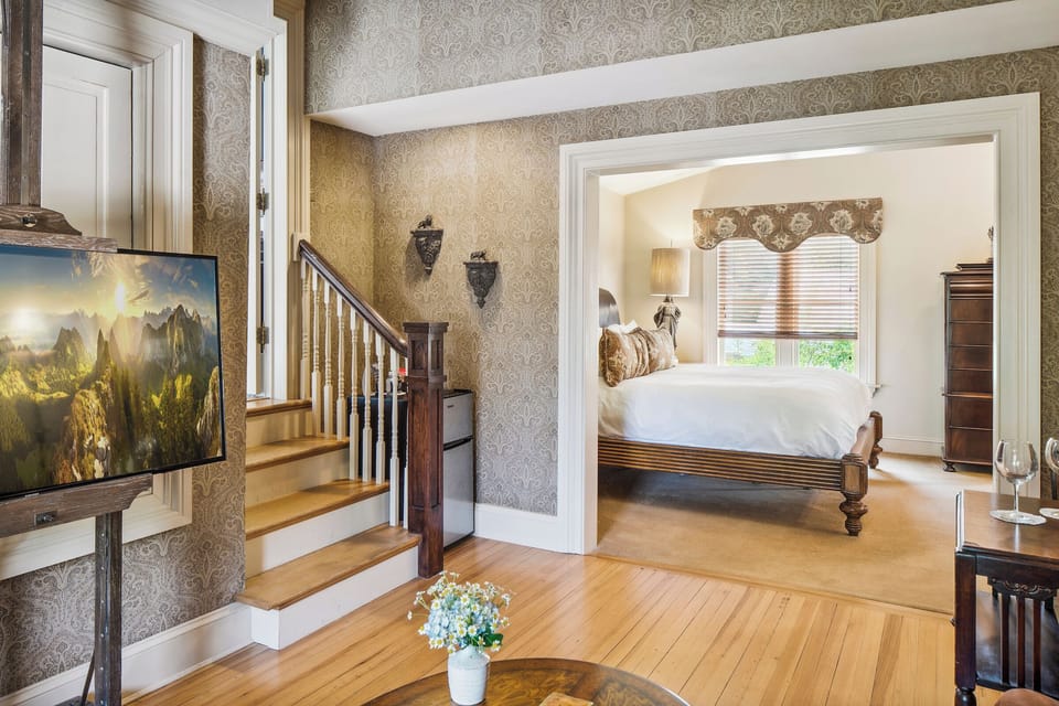 Safari Suite | Premium bedding, down comforters, pillowtop beds, in-room safe