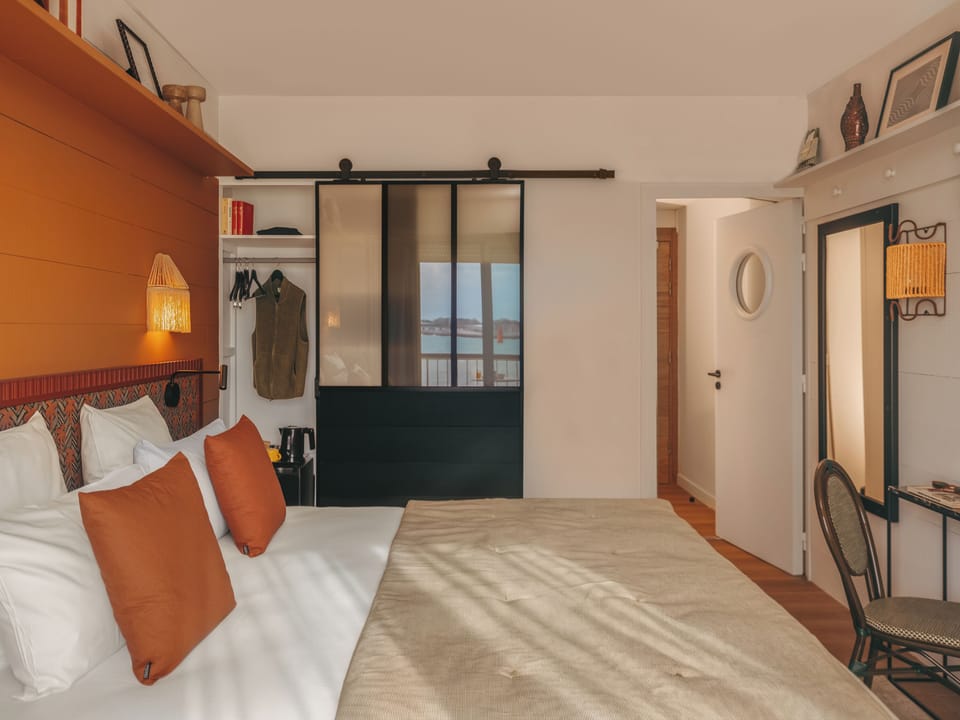 Comfort Room, Balcony, Sea View | In-room safe, free WiFi, bed sheets