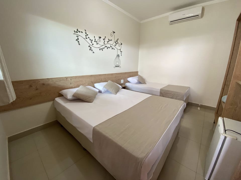 Deluxe Room | Minibar, bed sheets, wheelchair access