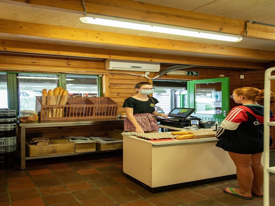 Chalet | Dining