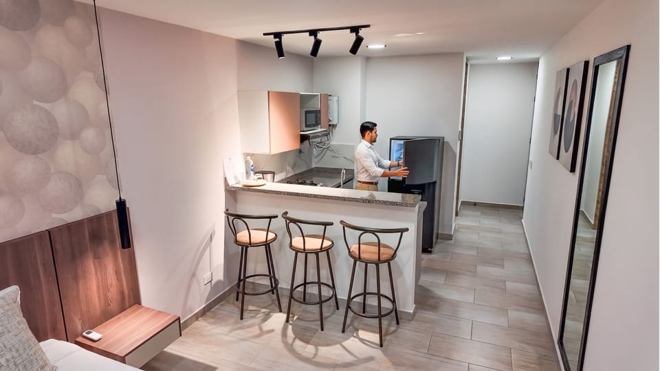 Deluxe Suite, 1 Bedroom, Terrace | Private kitchen | Microwave, electric kettle, cookware/dishes/utensils