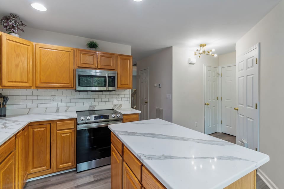  Beautiful quartz kitchen
