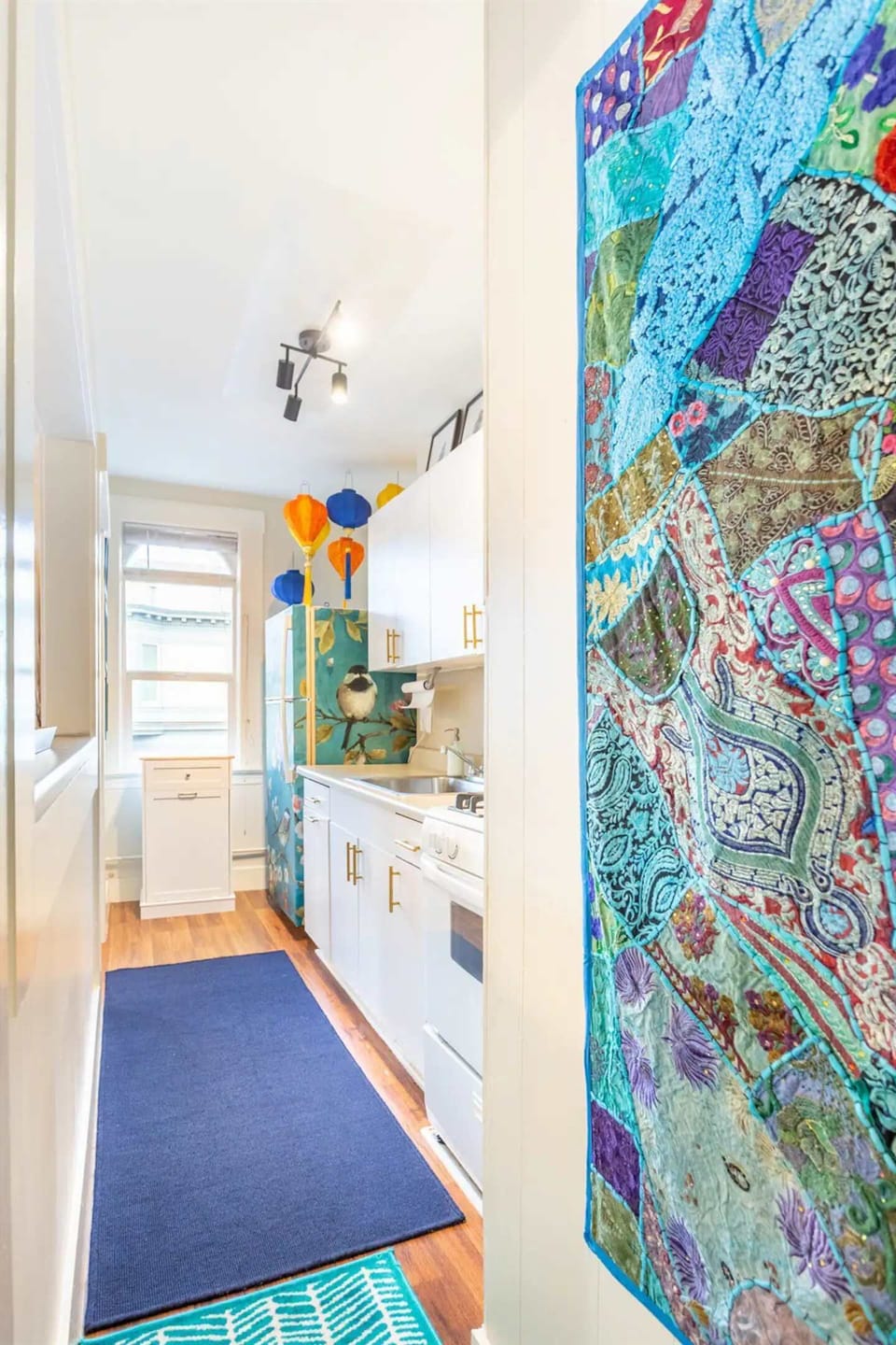 Step in to the fun and fully equiped kitchen