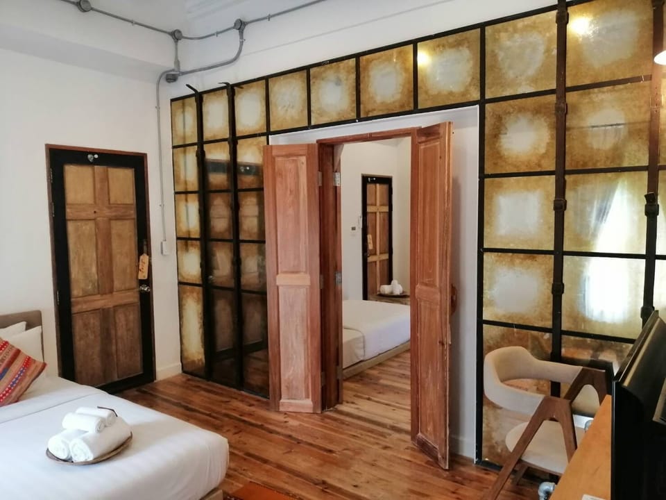 Cozy Family Room Only | Free minibar, desk, blackout drapes, free WiFi