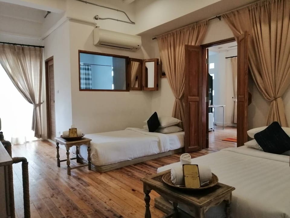 Cozy Family Room Only | Free minibar, desk, blackout drapes, free WiFi