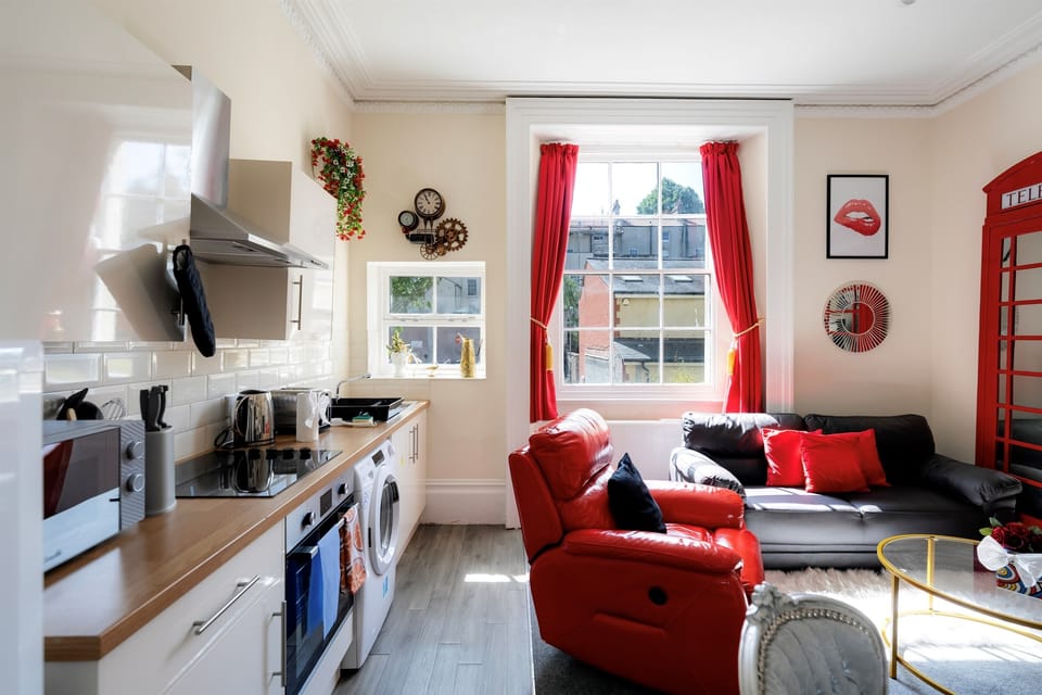 Living room 4
