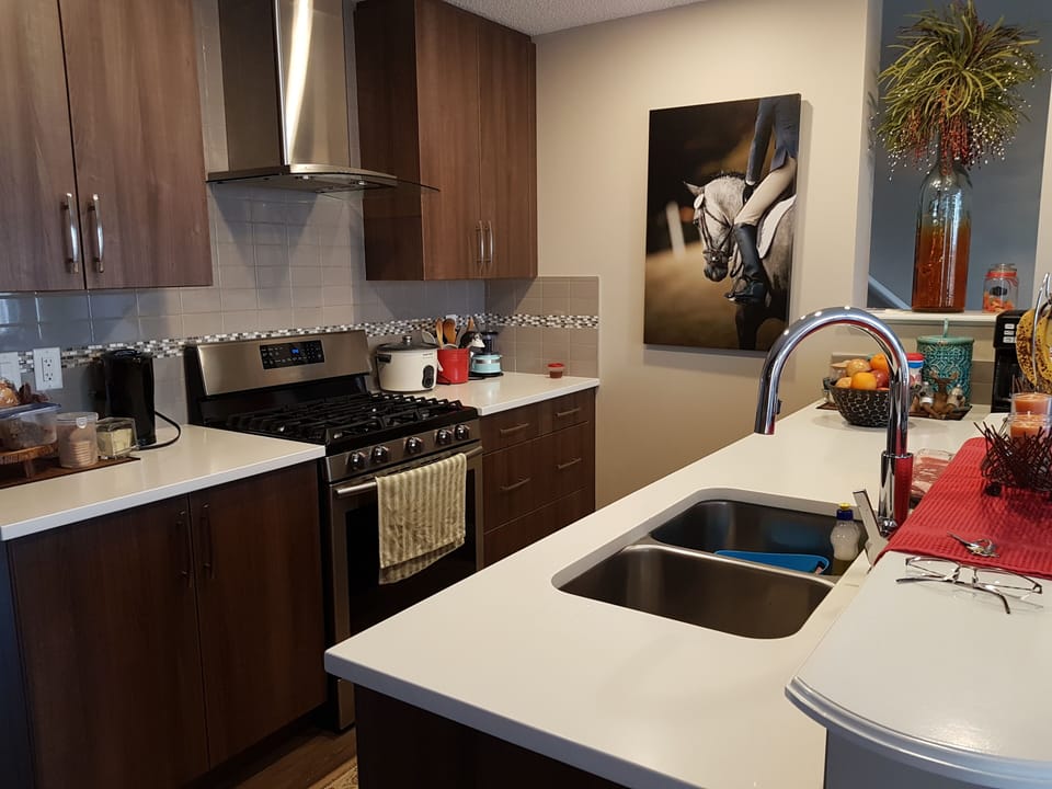 Full kitchen upstairs