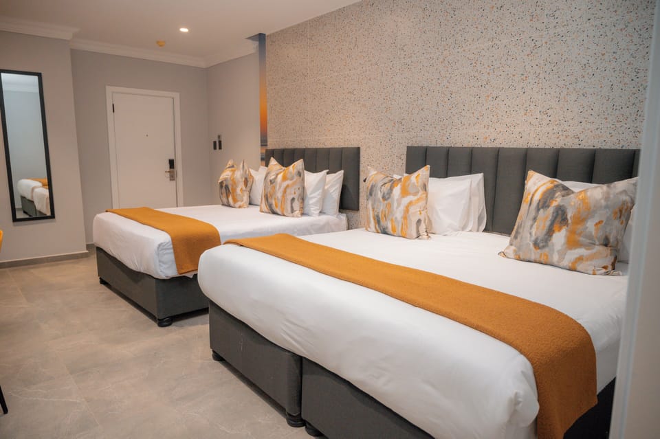 Family Room | In-room safe, desk, iron/ironing board, free WiFi