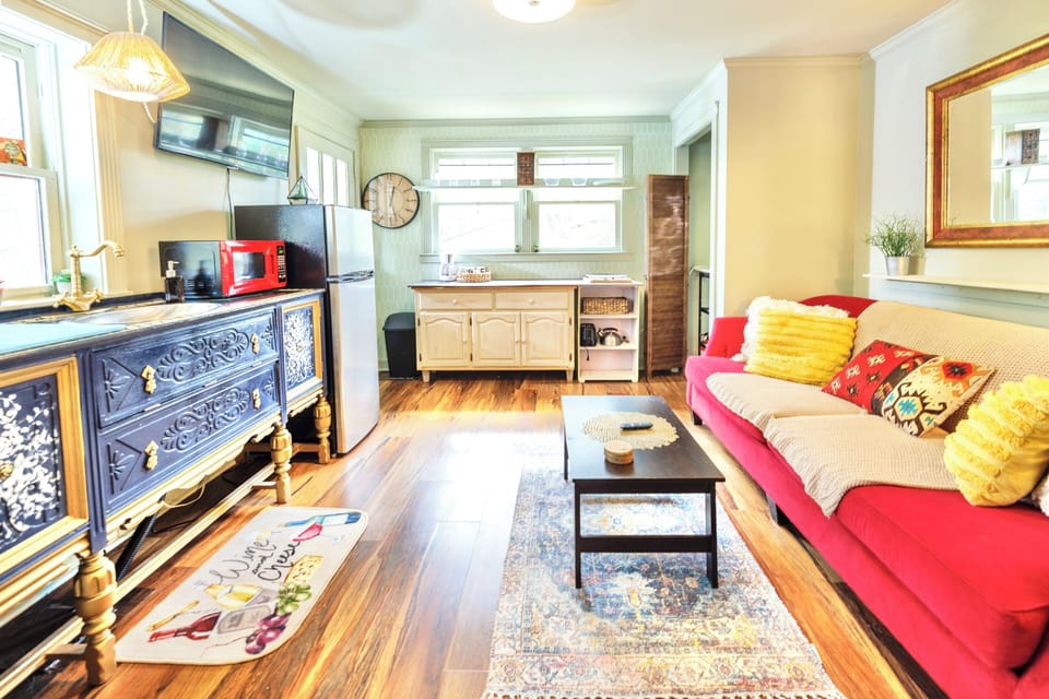Kitchen Area with Full Fridge & Table Top Burner with included Air-Fryer!