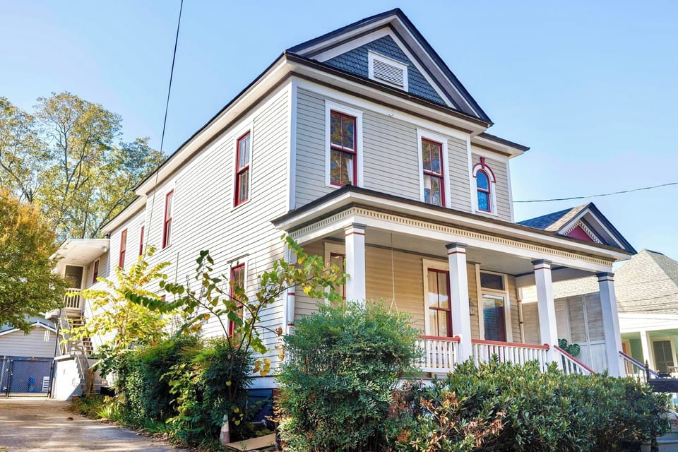 Beautiful 2 Story Home with Private Entrance